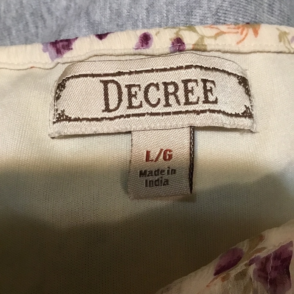 Decree Floral Tank Top - Picture 5 of 5